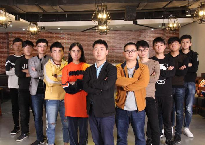 构建网络技术服务的全链条生态 软件、运营与销售的整合之道
